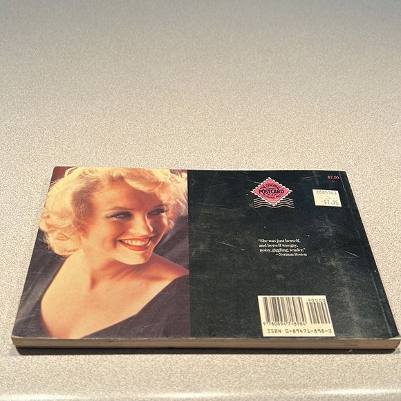 COPY - Vintage Marilyn Monroe 30 Postcards Book - Picture 3 of 12